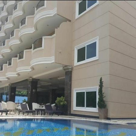 Lk Noble Suite Pattaya Extérieur photo