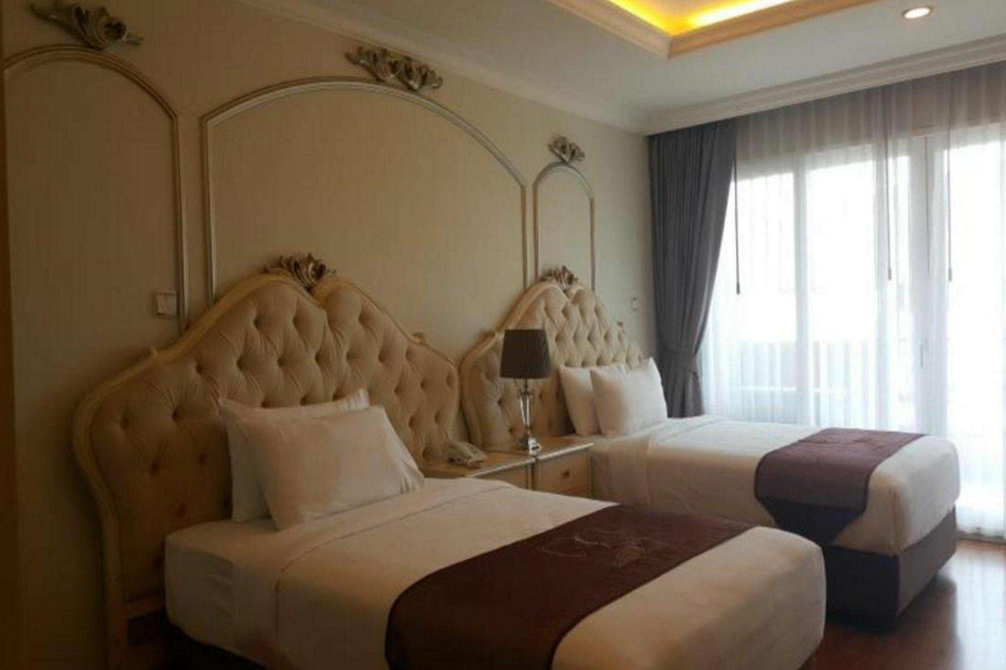 Lk Noble Suite Pattaya Extérieur photo