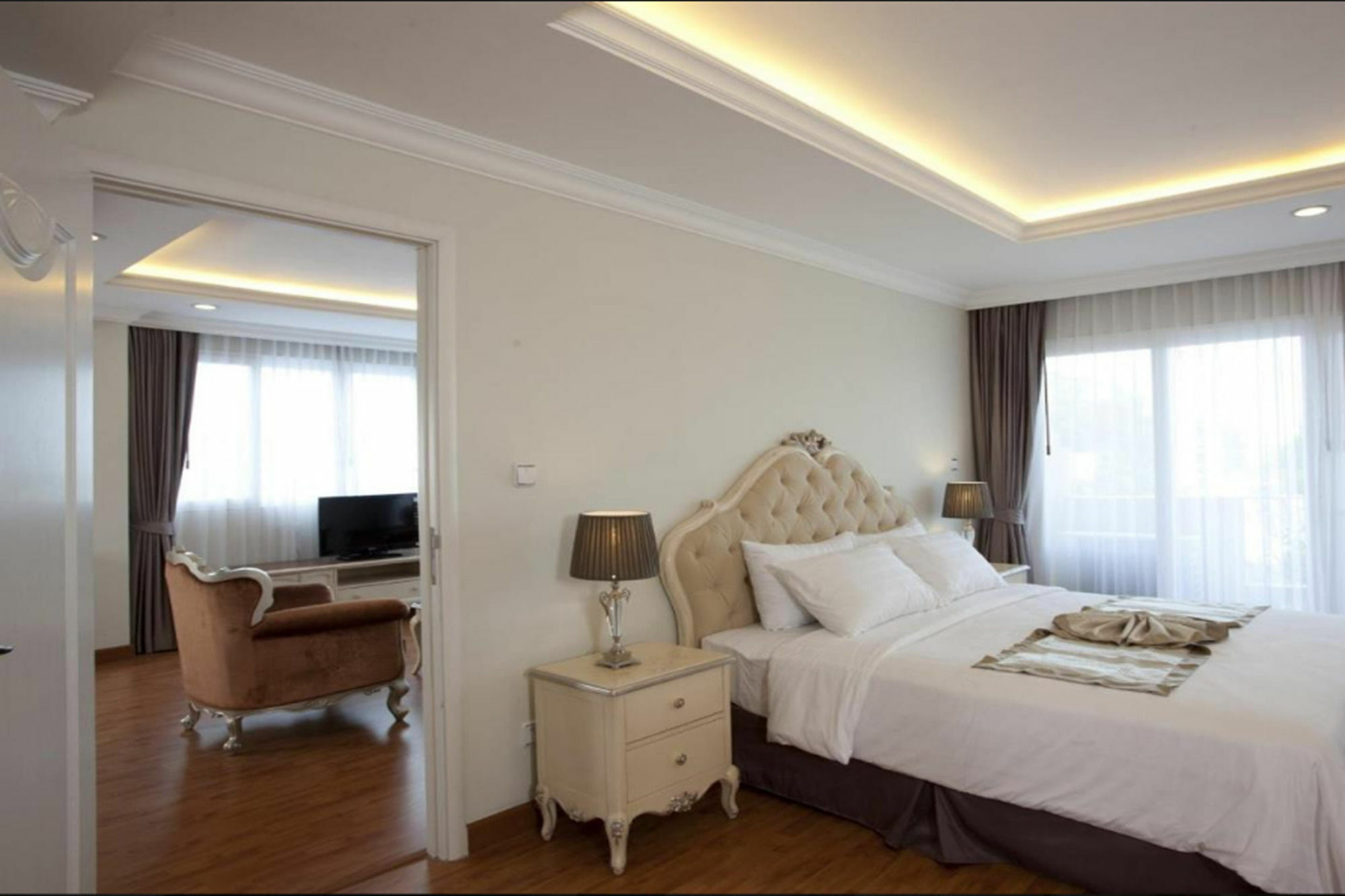 Lk Noble Suite Pattaya Extérieur photo